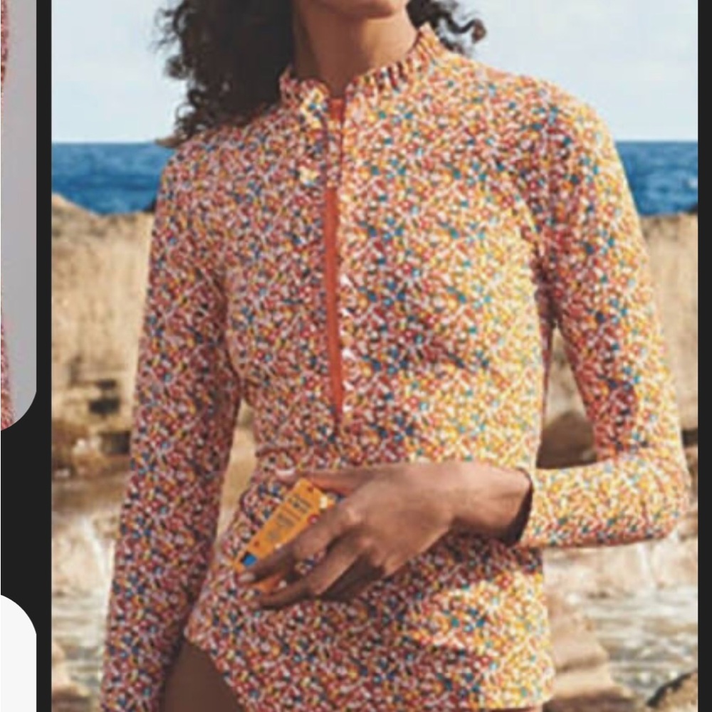Tory Burch Sport Floral, Sprinkled Flowers Rash Guard S